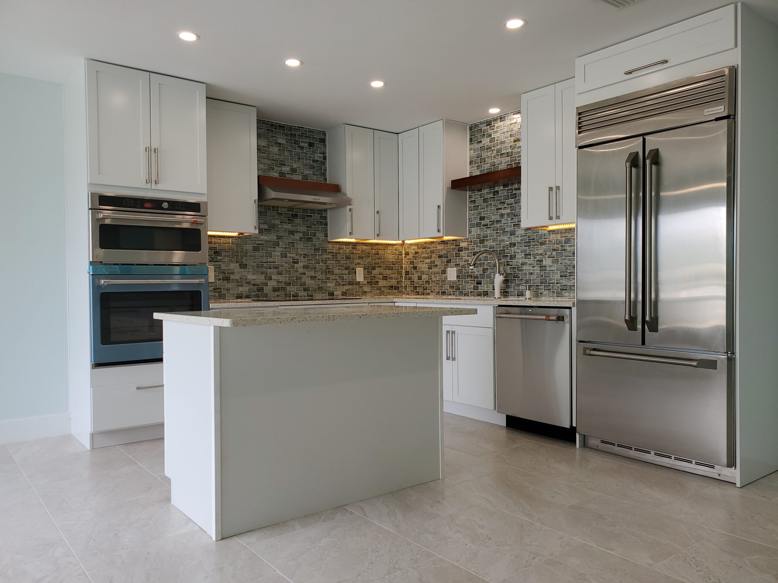 Lopez project finished view - exterior and balcony